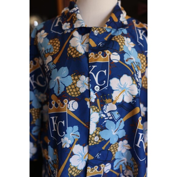 KC Royals Mens Minitmart Hawaiian Short Sleeve Oversize Button Up Shirt Size XL - Picture 2 of 9